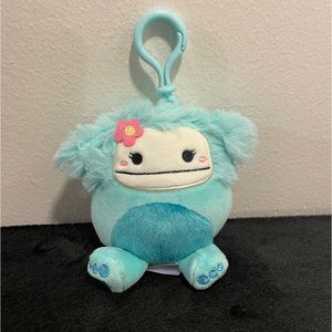 Squishmallows Joelle with Flower Clip 3.5”